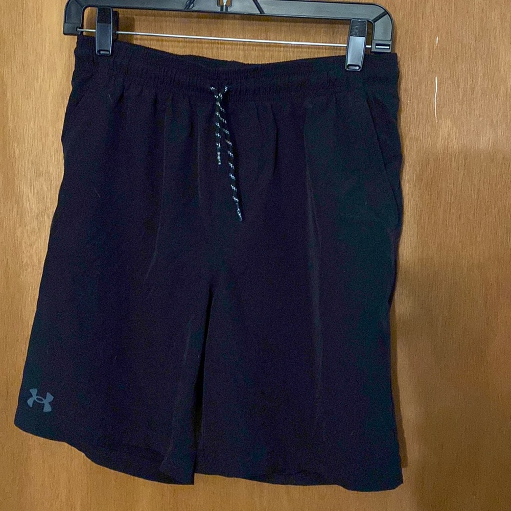 Under Armour black kids shorts